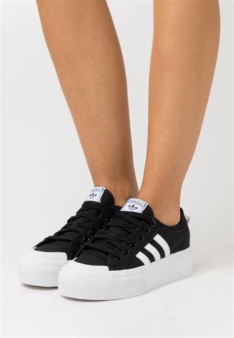 Sneakers: Adidas Originals Nizza Platform Sneaker 